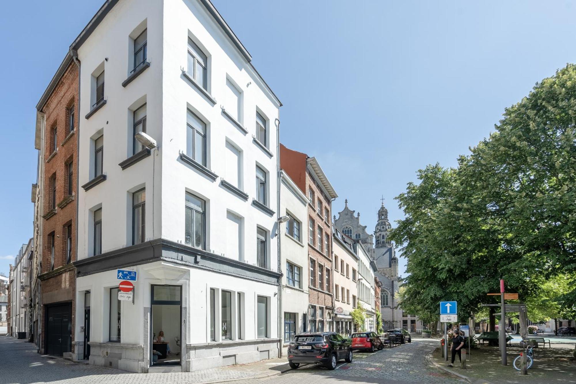 Light Modern Apartment In The Heart Of Anvers Extérieur photo
